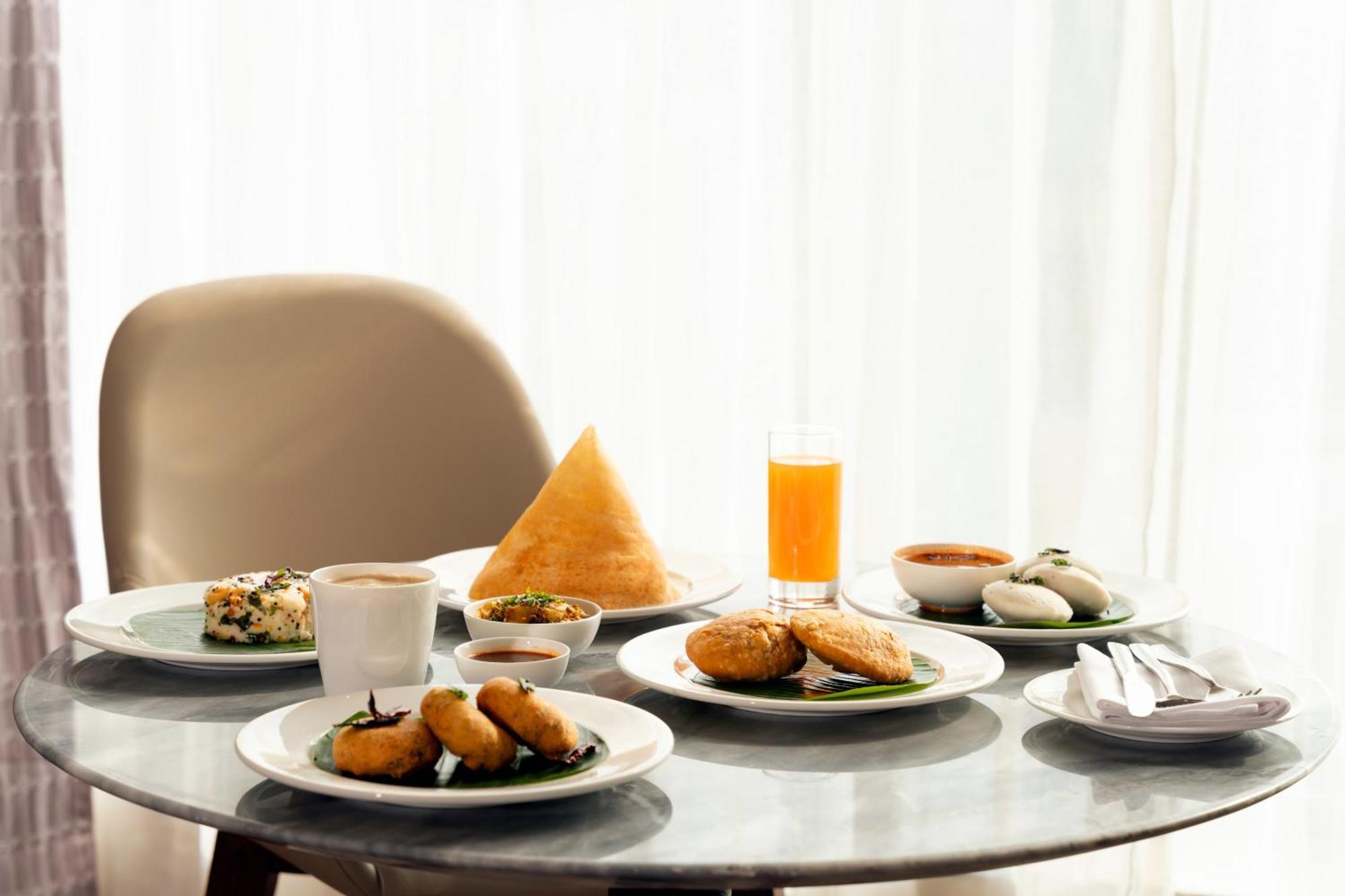 Hotel Courtyard By Marriott Gorakhpur Zewnętrze zdjęcie