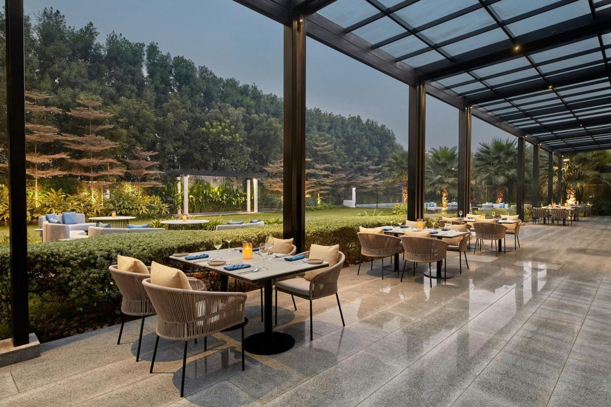 Hotel Courtyard By Marriott Gorakhpur Zewnętrze zdjęcie